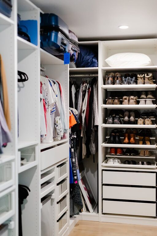 Easy Tips for a Tidy Closet That Stays Organized